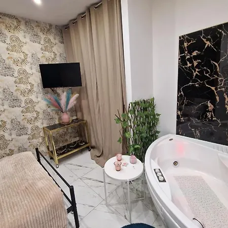 Bed and Breakfast La Νάπολη
